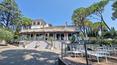 Toscana Immobiliare - The property offers breathtaking views of Lake Trasimeno
