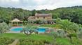 Toscana Immobiliare - Casali di charme con piscina e 11 ha di terreno vendita in Umbria
