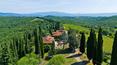 Toscana Immobiliare - La propriété est complétée par une piscine de 10x5 m