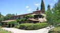 Toscana Immobiliare - Propriété avec 3 unités indépendantes avec 9 chambres et 12 salles de bains, piscine et 18 ha de terrain à vendre en Toscane