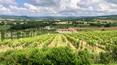Toscana Immobiliare - Propriété de luxe avec 5 bâtiments, annexes, 34 ha de terrain, piscine, tennis et lac artificiel à vendre en Toscane