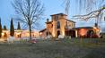 Toscana Immobiliare - La proprietà gode di un meraviglioso panorama a 360 gradi sul lago Trasimeno