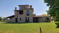 Toscana Immobiliare - The house is an example of typical Umbrian farmhouses and is preserved in respect of the original features
