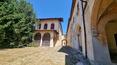Toscana Immobiliare - The village of about 8,000 sqm and includes the remains of a medieval castle, the noble villa, 18 farmhouses, streets, squares, and a church with bell tower