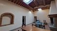 Toscana Immobiliare - Finca inmersa en el corazón de uno de los paisajes más extraordinarios y característicos de la Toscana