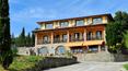 Toscana Immobiliare - Property with swimming pool and breathtaking views of Lake Trasimeno for sale in Umbria