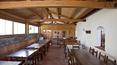 Toscana Immobiliare - Agriturismo con casale, vari annessi, ristorante, piscina e 8 ha di terreno in vendita in posizione panoramica a Reggello, vicino Firenze, Toscana