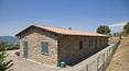 Toscana Immobiliare - Agriturismo con casale, vari annessi, ristorante, piscina e 8 ha di terreno in vendita in posizione panoramica a Reggello, vicino Firenze, Toscana