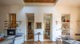 Toscana Immobiliare - Villa avec terres agricoles et oliveraies à vendre dans les collines