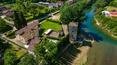 Toscana Immobiliare - La villa ospita complessivamente 11 camere, mentre la torre medievale comprende 4 suites