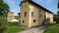 Toscana Immobiliare - The property includes several buildings, all perfectly restored to preserve their original charm