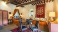 Toscana Immobiliare - La torre medieval es el elemento distintivo de la lujosa residencia y ofrece una maravillosa vista del río Arno y las colinas circundantes