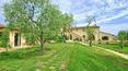 Toscana Immobiliare - Tenuta vitivinicola con cantina e agriturismo in vendita in Toscana Siena
