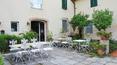 Toscana Immobiliare - Ancienne ferme restaurée avec piscine et vue panoramique, actuellement utilisée comme agritourisme