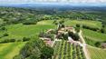 Toscana Immobiliare - Affascinante proprietà situata in Toscana, provincia di Siena