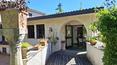 Toscana Immobiliare - Hotel con piscina, jardín y restaurante, ya autorizado como centro para la tercera edad, en venta en Umbría