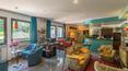 Toscana Immobiliare - L'hotel dispone di 43 camere, piscina, ristorante, sala riunioni, sala polivalente, campo da tennis e area giochi per bambini