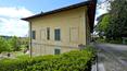 Toscana Immobiliare - Prestigiosa villa toscana del siglo XVIII con parque, olivar y jardín italiano