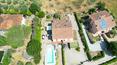 Toscana Immobiliare - The villa is completed by a garden with lawn, a gazebo and a parking area
