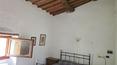 Toscana Immobiliare - La granja está situada en una pequeña aldea toscana