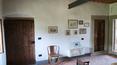 Toscana Immobiliare - Porción de casa de campo restaurada en estilo toscano con chimeneas, jardín, sistema fotovoltaico y vistas panorámicas
