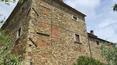 Toscana Immobiliare - Portion of farmhouse with land and panoramic view of Arezzo