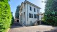Toscana Immobiliare - Elegant 1930s villa with garden and garage in Lucca, Tuscany