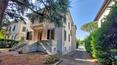 Toscana Immobiliare - Villa in vendita a breve distanza delle mura storiche della città di Lucca