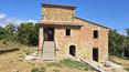 Toscana Immobiliare - Tuscan farmhouse with land and annex for sale in Lucignano, Tuscany