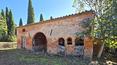 Toscana Immobiliare - Renovierungsbedürftiges Landhaus in Arezzo, Toskana, zu verkaufen