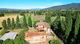Toscana Immobiliare - Casale ottocentesco con annessi, fienile e 14.000 mq di terreno