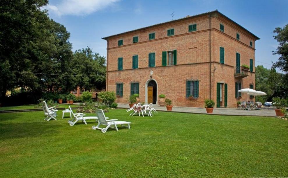 Toscana Immobiliare - Ancient villa for sale in Tuscany, Valdichiana