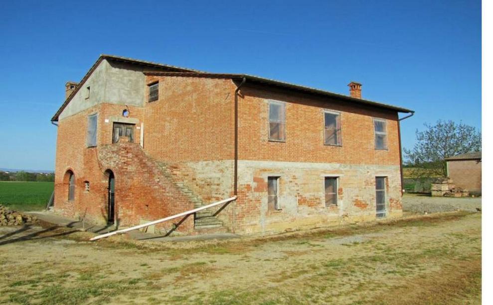 Toscana Immobiliare - main house,casale principale; Montepulciano vendesi casale