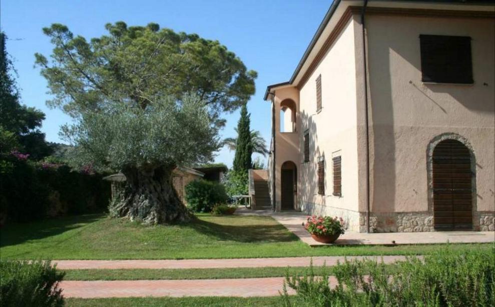 Toscana Immobiliare - The main house