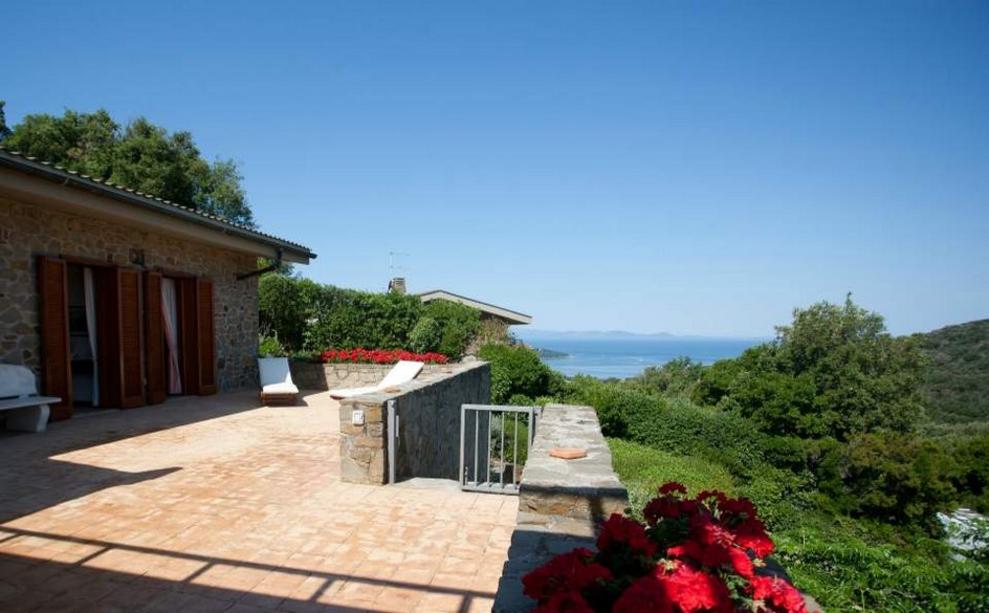Toscana Immobiliare - sea view form the house in punta ala Tuscany villa for sale in Punta Ala with pool, garden and garage