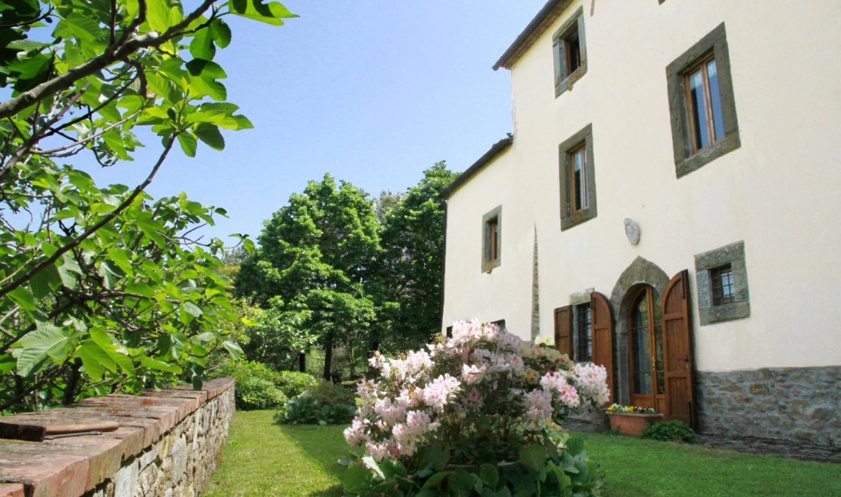 Toscana Immobiliare - Cortona. Tuscany Luxury real estate properties near the center of the town of Cortona. 