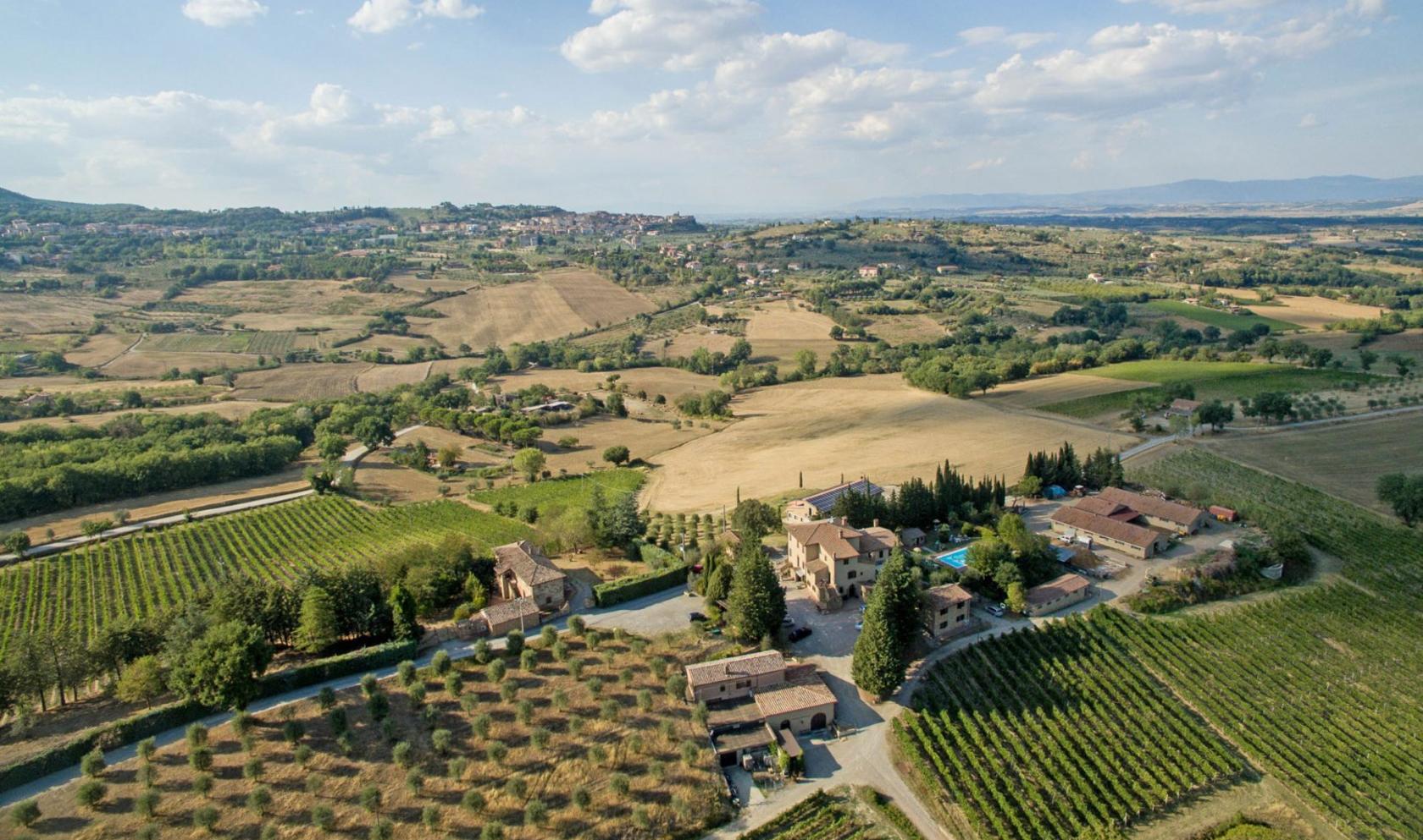 Toscana Immobiliare - hotel for sale in Tuscany