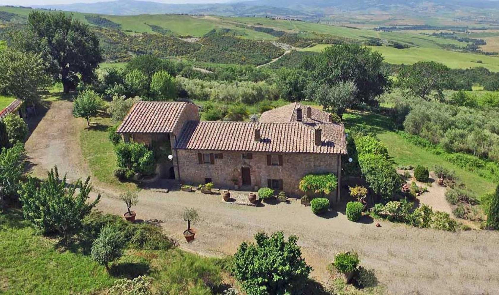 Toscana Immobiliare - Restored country house for sale in Pienza, in Val d orcia, Tuscany