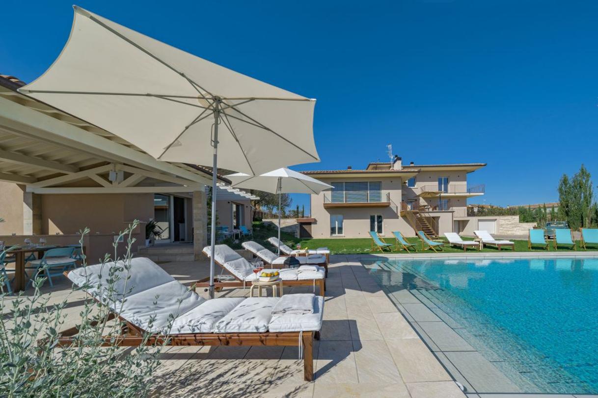 Toscana Immobiliare - Prestigious villas for sale in Tuscany province of Arezzo