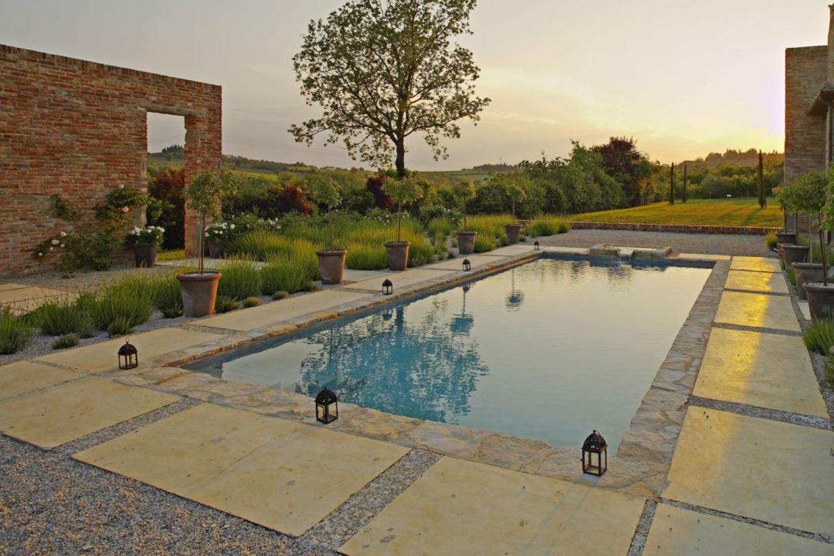 Toscana Immobiliare - Villas with swimming pool for sale in Val di Chiana, Arezzo, Tuscany