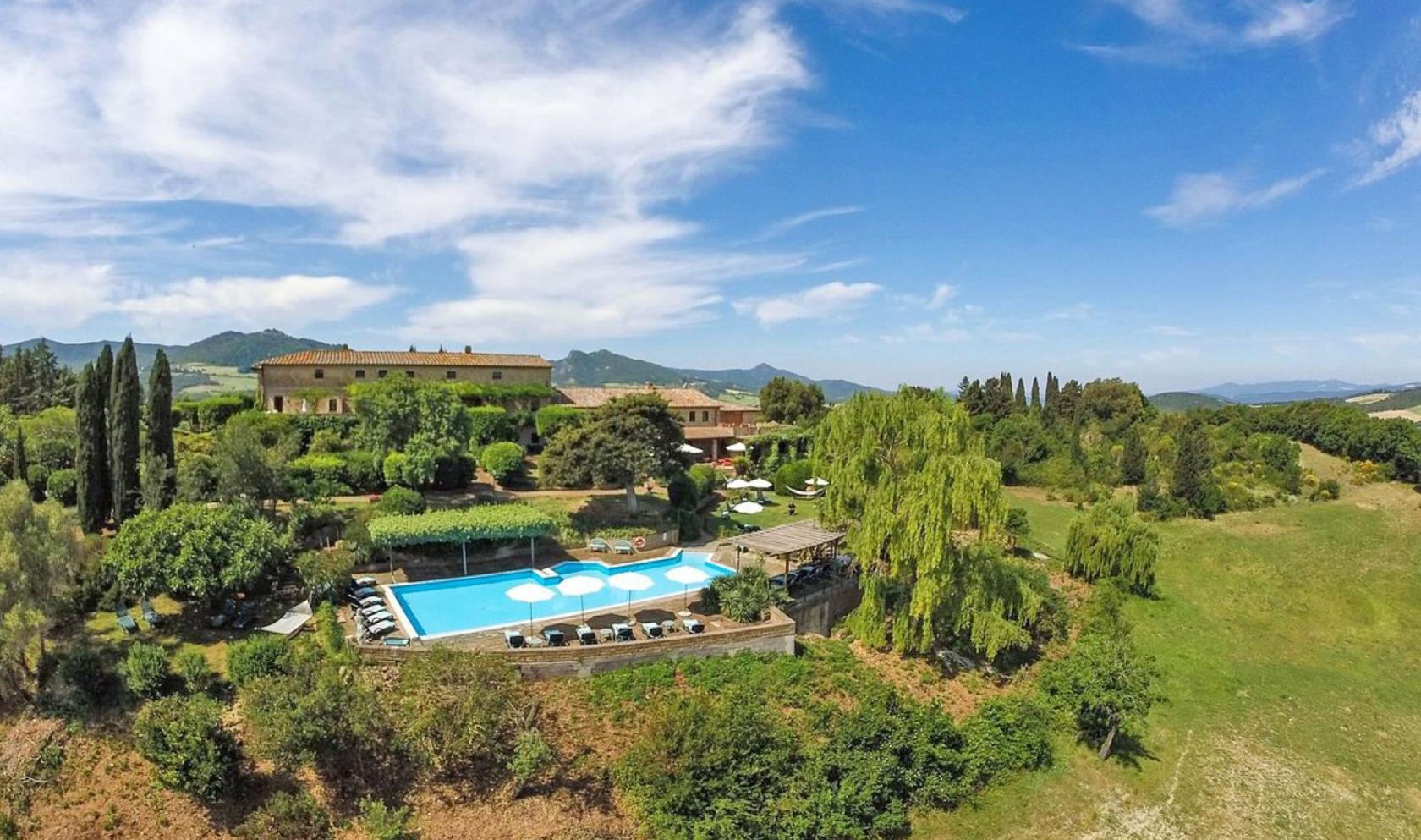 Toscana Immobiliare - Holiday Farm for sale in Pomarance Val di Cecina Tuscany