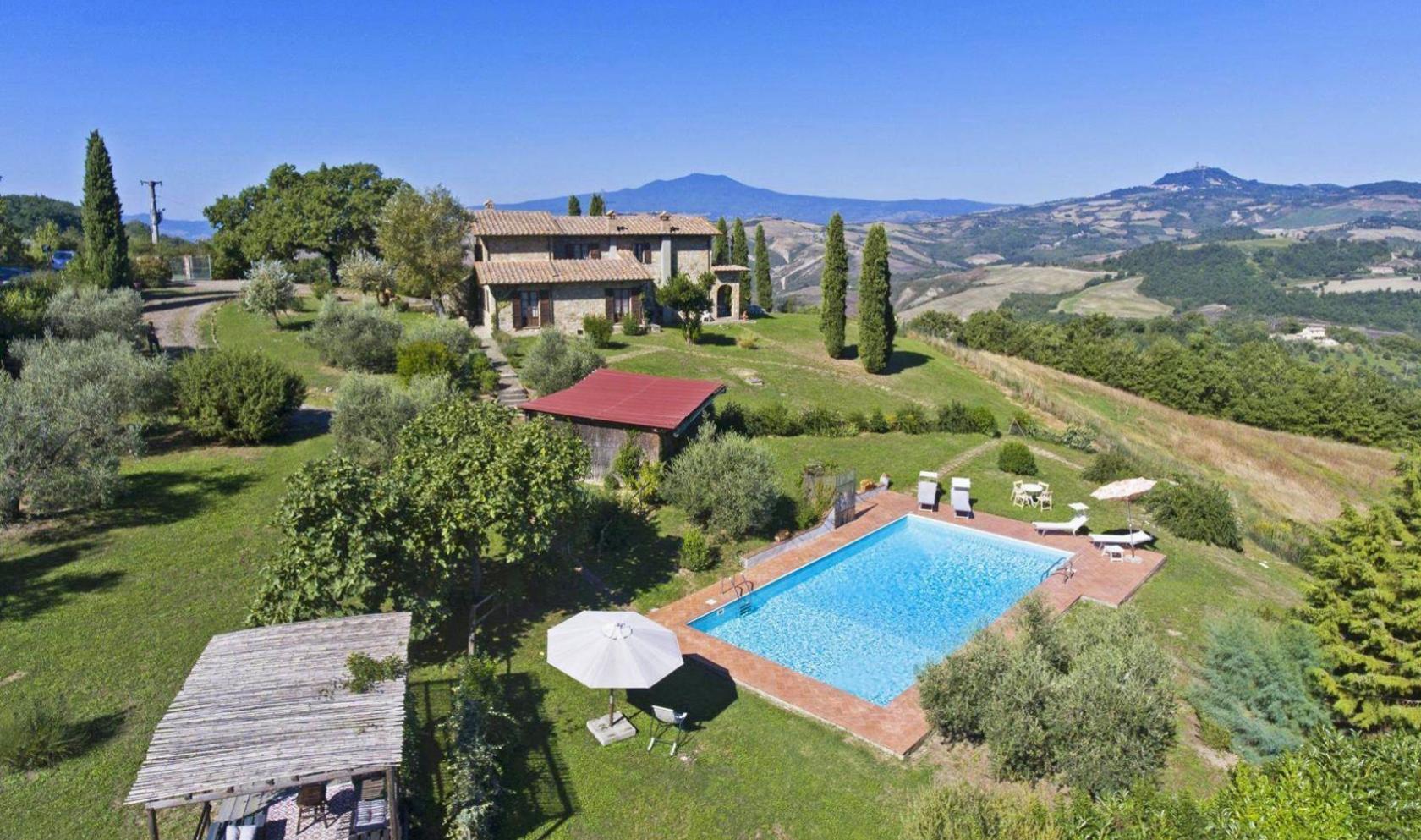 Toscana Immobiliare - Property for sale in San Casciano dei bagni, Tuscany, Italy