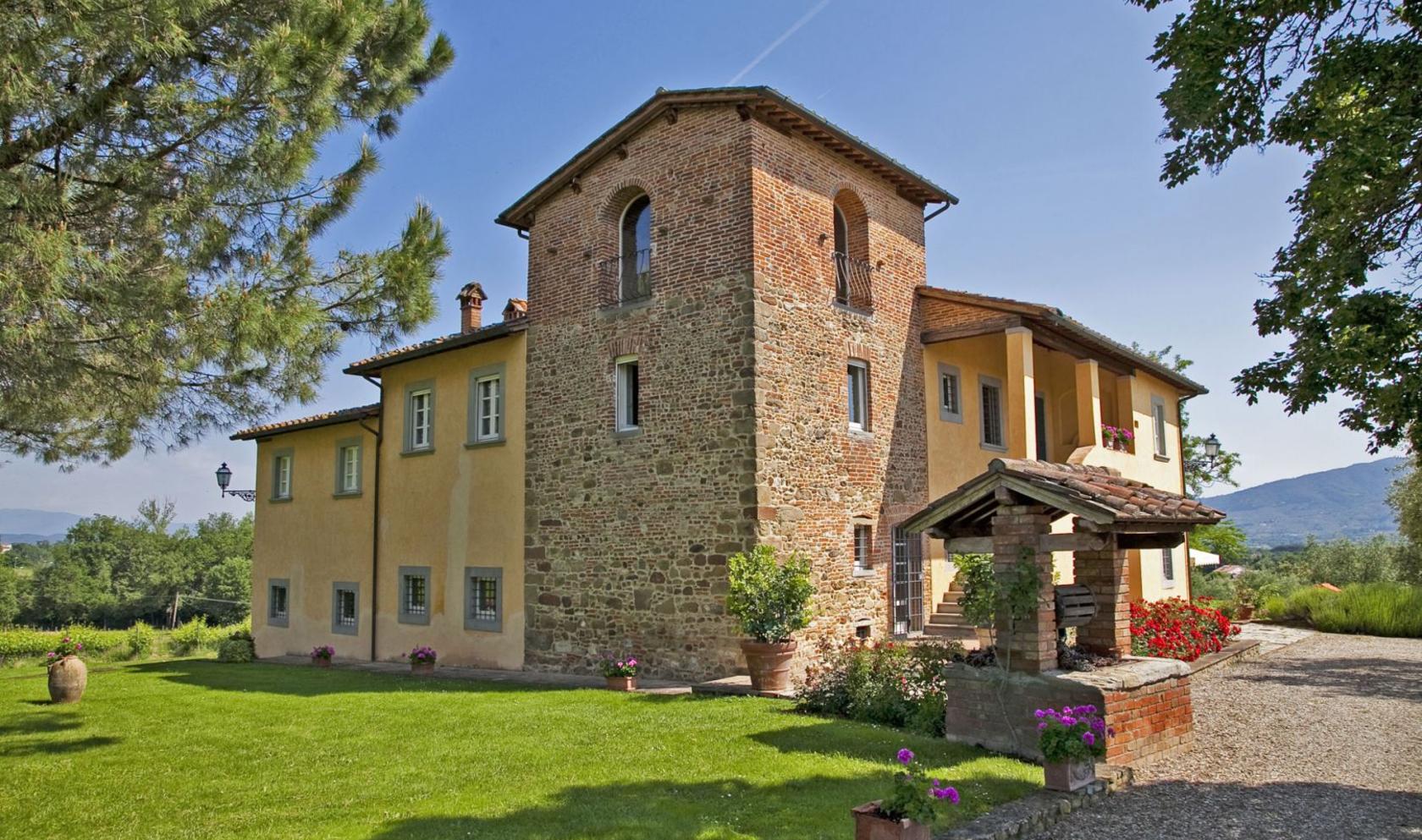 Toscana Immobiliare - Luxury villa for sale in Valdichiana Arezzo Tuscany