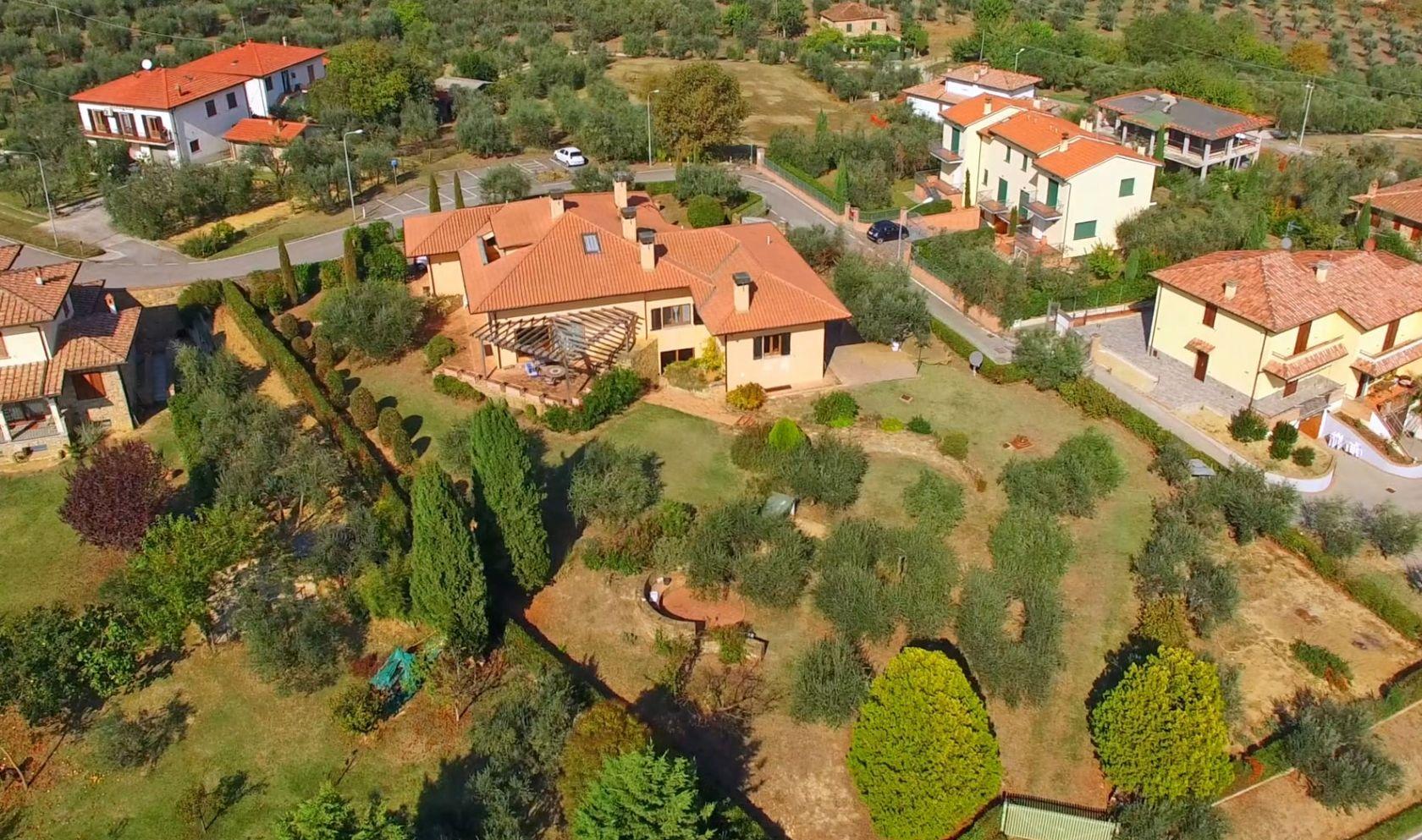 Toscana Immobiliare - Luxury villa for sale in Lucignano Valdichiana