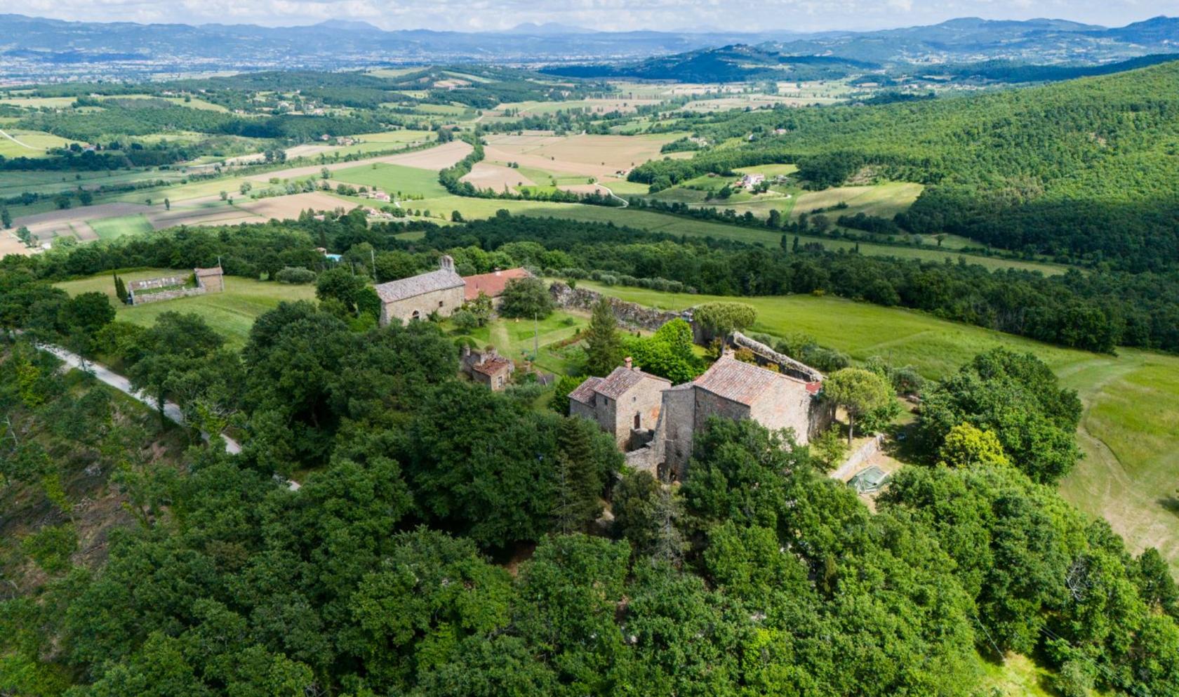 Toscana Immobiliare - Antica proprietà in vendita ad Anghiari
