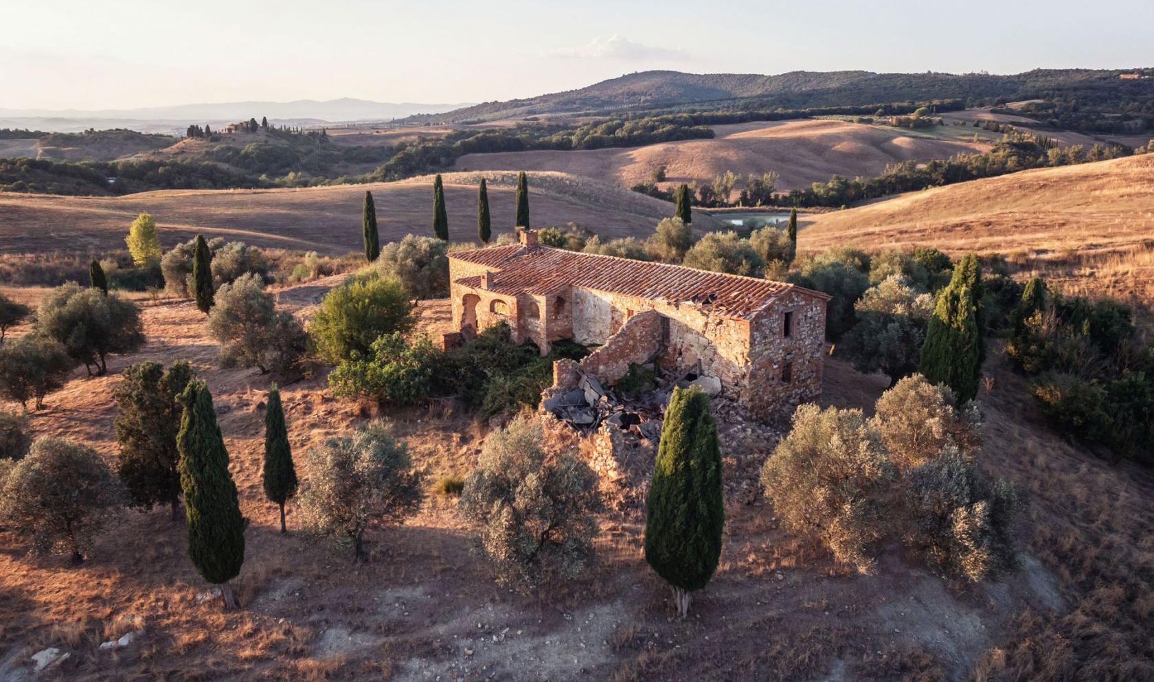 Toscana Immobiliare - Antico casale da ristrutturare ad Asciano