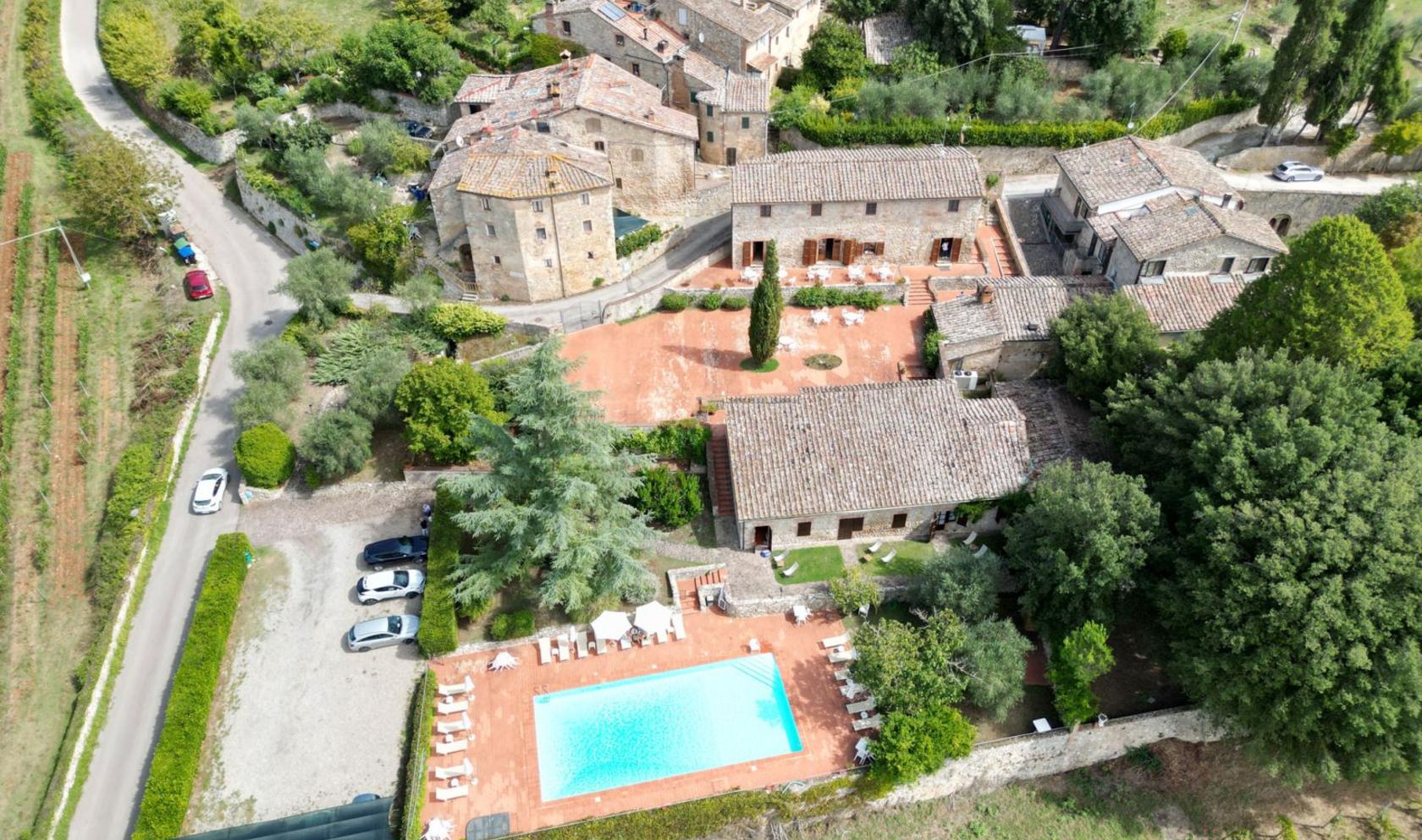 Toscana Immobiliare - Antica dimora di lusso in vendita a Siena
