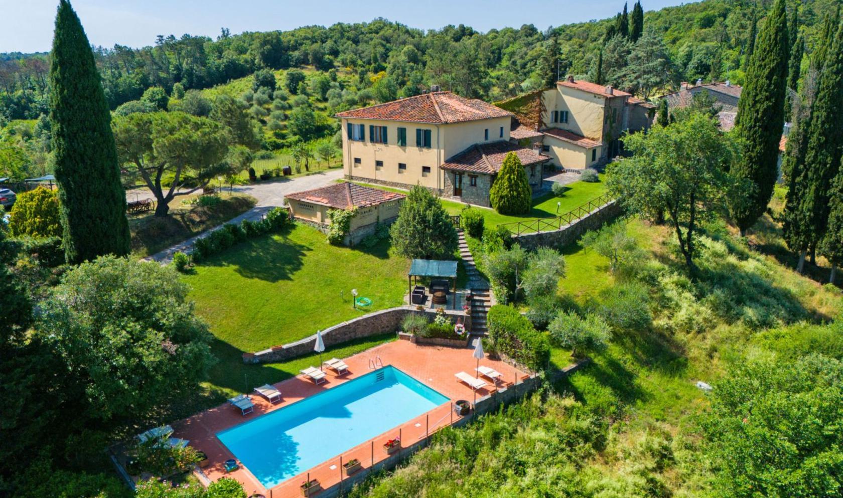Toscana Immobiliare - Azienda agricola di 180 ettari in Toscana