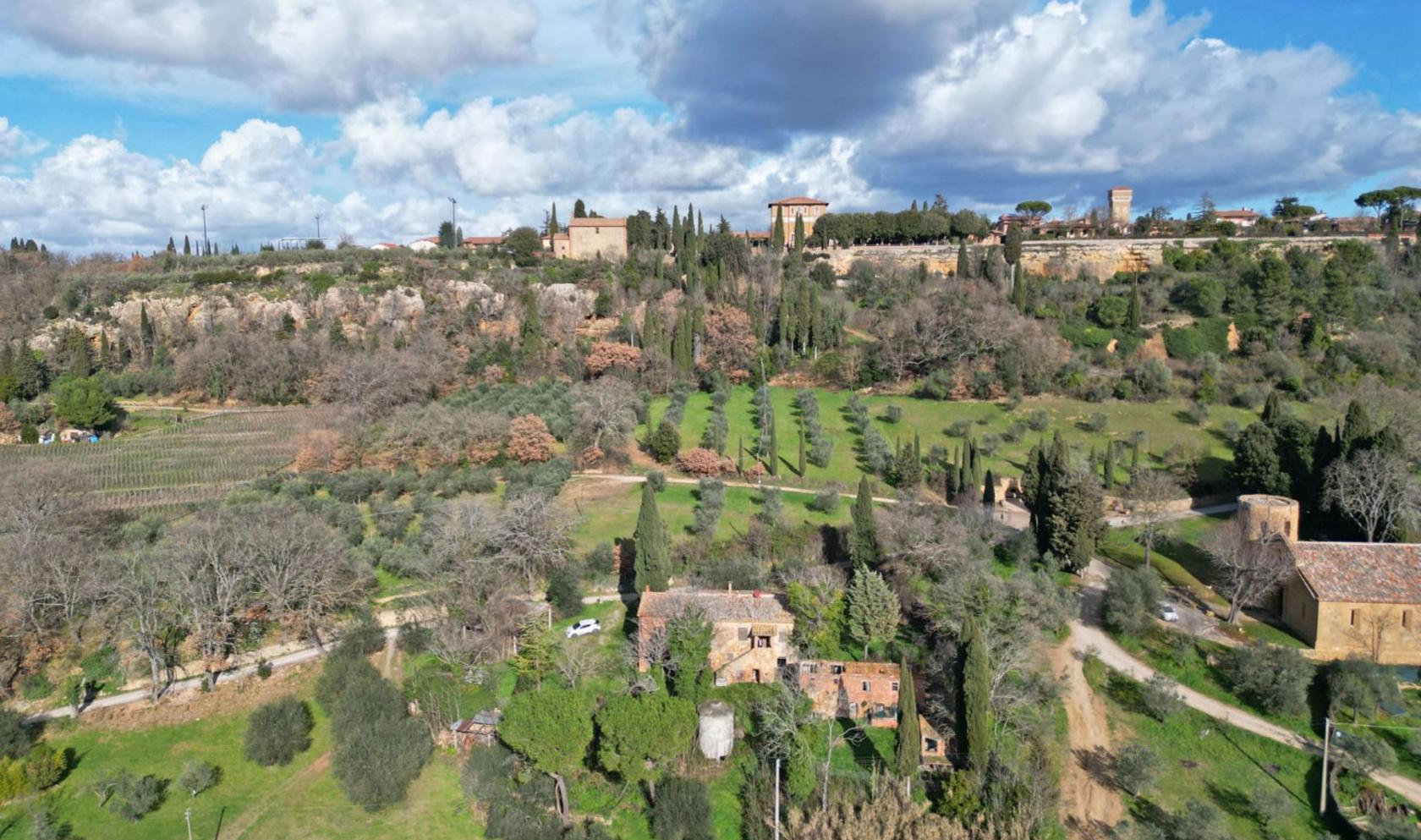Toscana Immobiliare - Farmhouse for sale in Pienza Val d'Orcia Tuscany splendid panoramic view